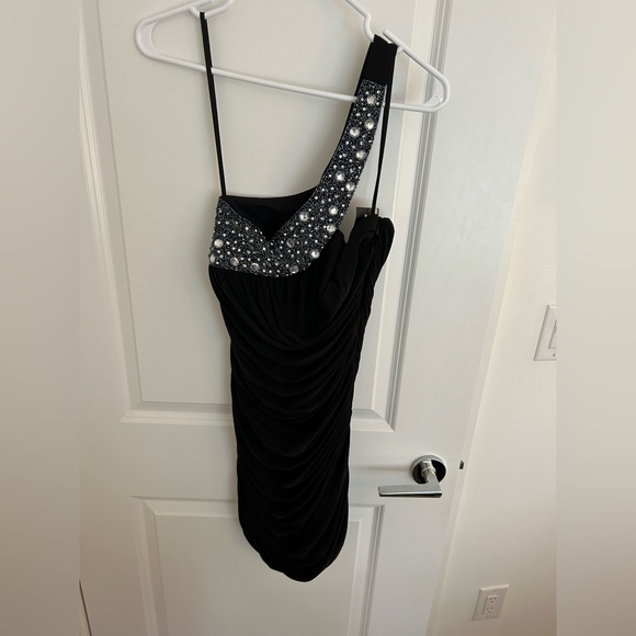 Women’s US M One Shoulder Black Dress - Picture 1 of 5